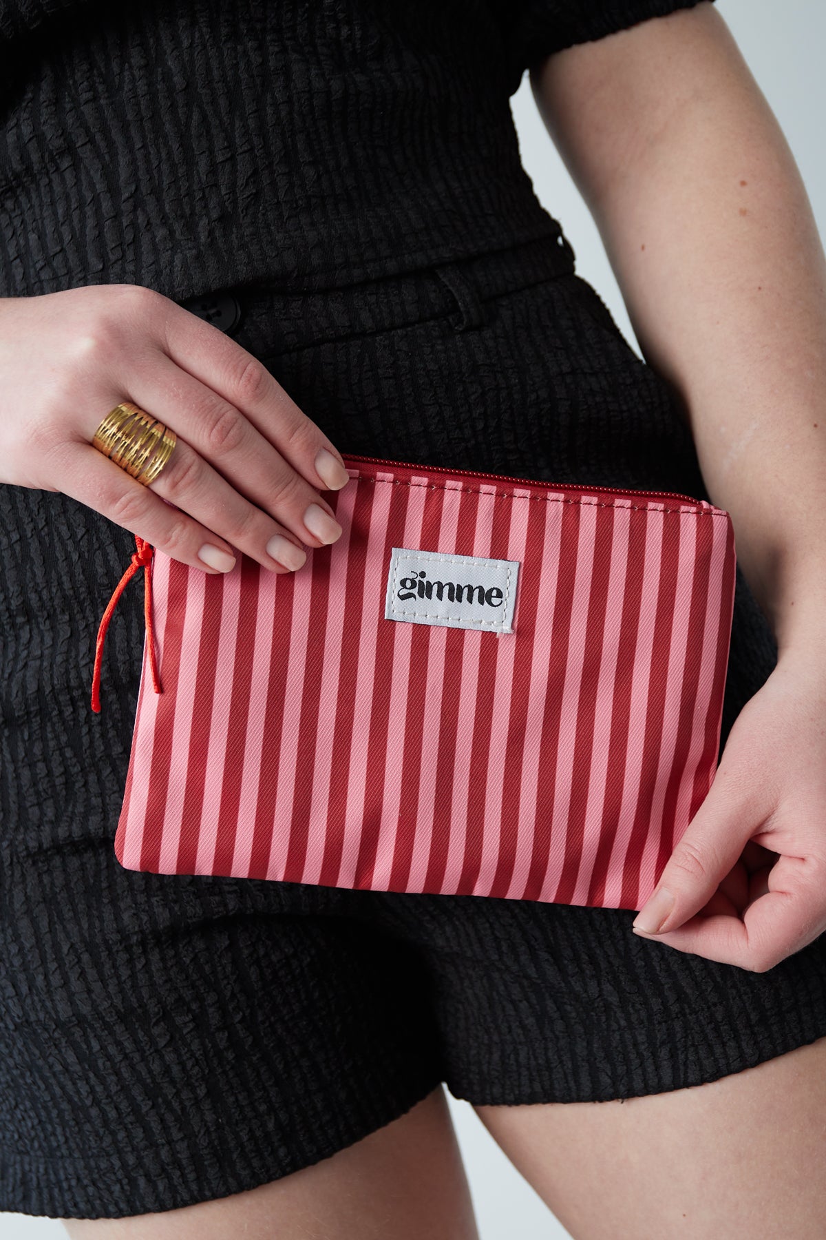 Plat toilettasje dunne streep - Roze rood