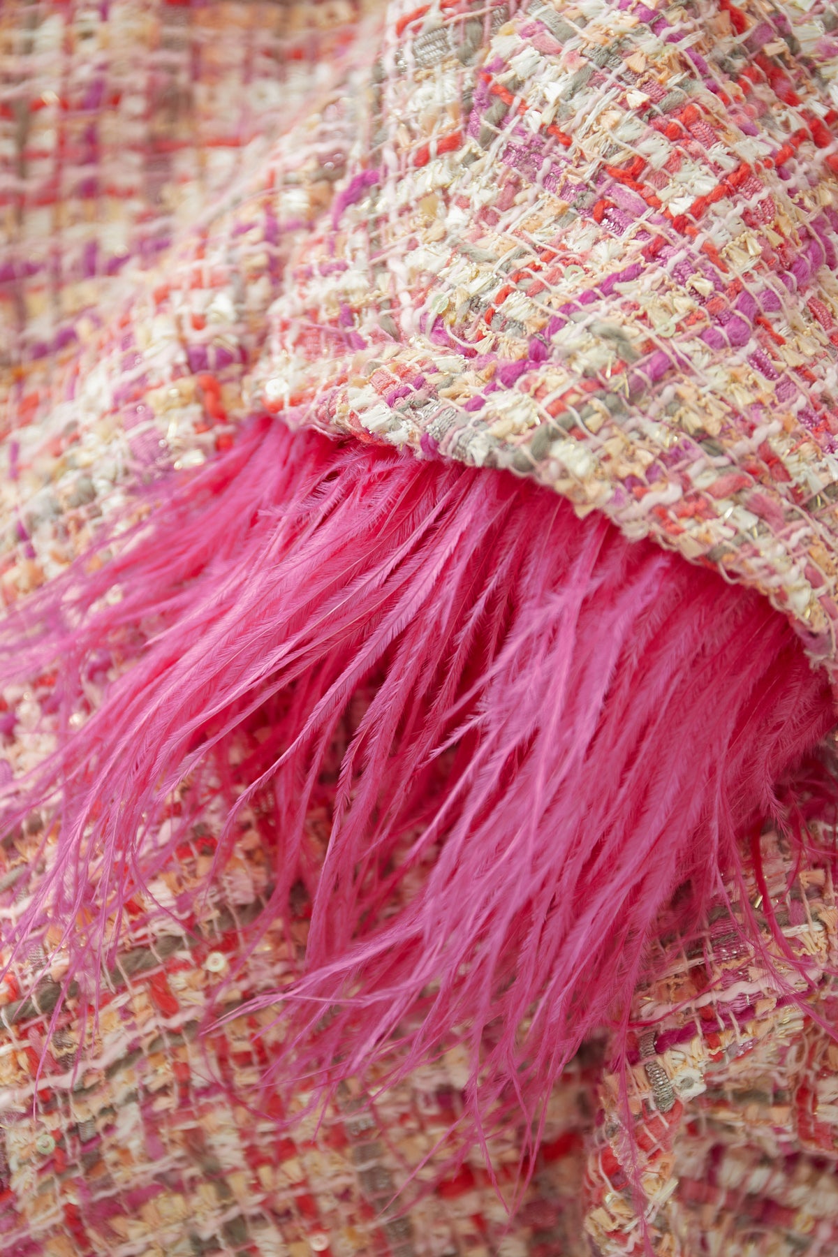 Zacht veren jasje met strikjes - groen