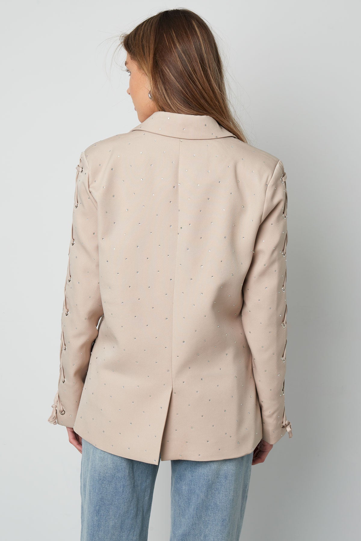Blazer met steentjes en vetermouwen
