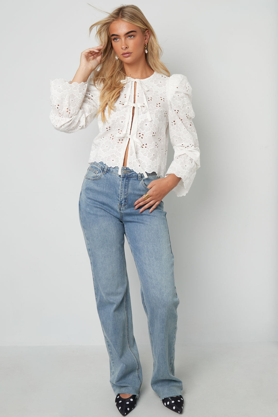 Crochet top met strikken